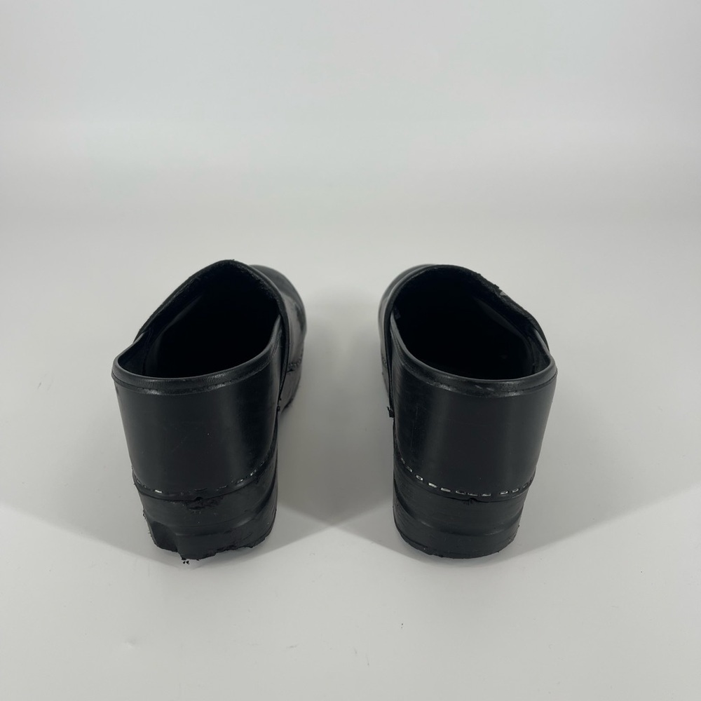 Used Dansko Clogs (SB9#23) - Picture 7 of 10